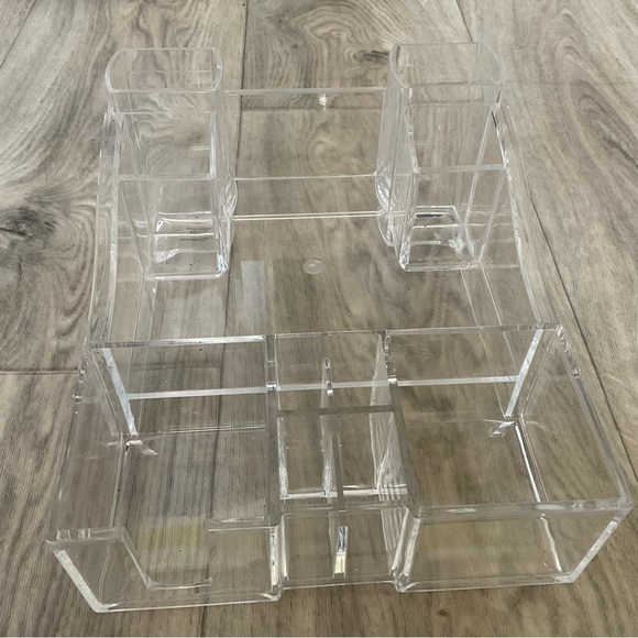 Cosmetic Counter 10 Compartment Acrylic Tray Acrylic Clear Make up Organizer - Picture 12 of 13
